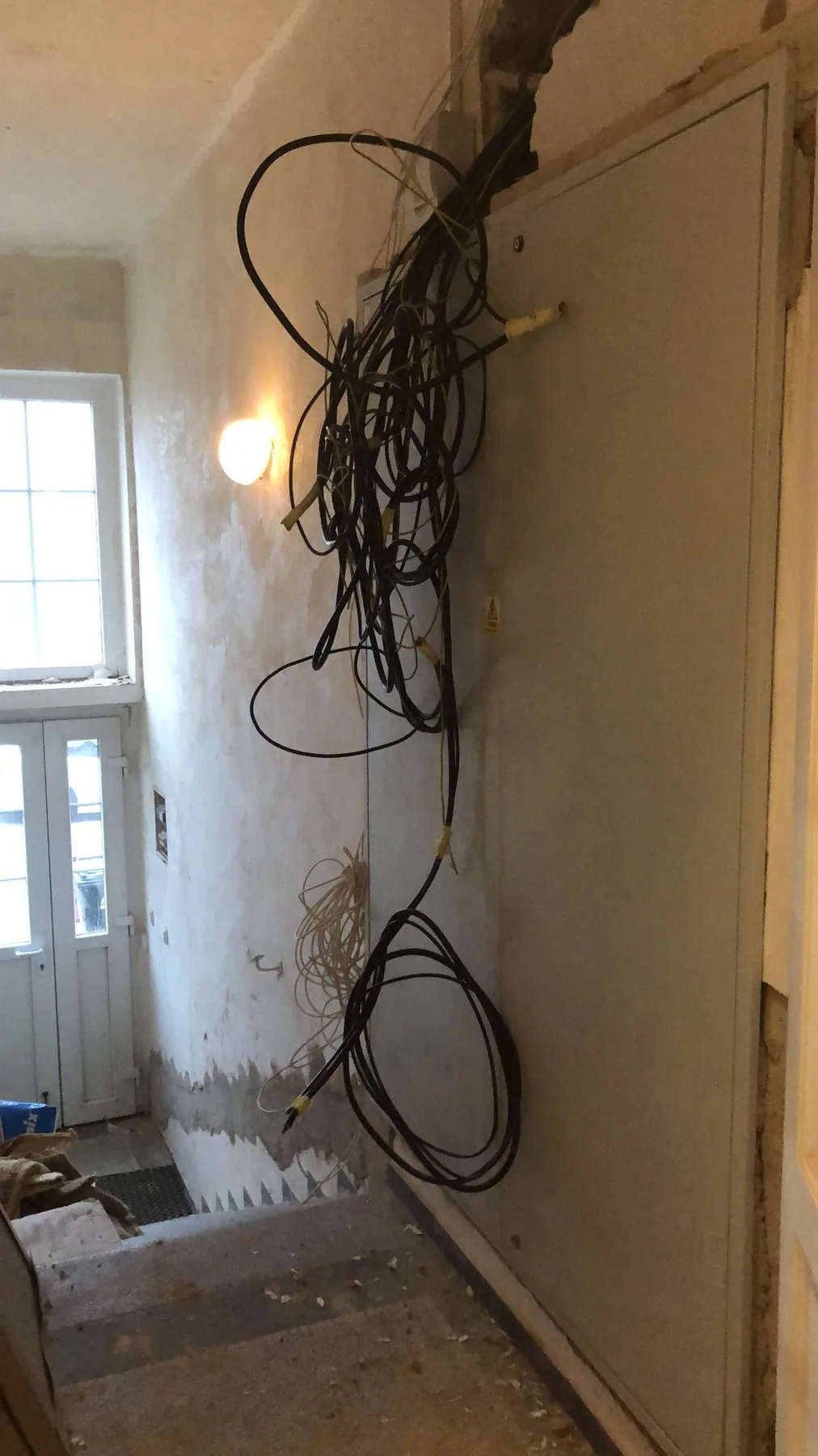 Kompletní elektroinstalace, Praha Radošovická – fotografie 1