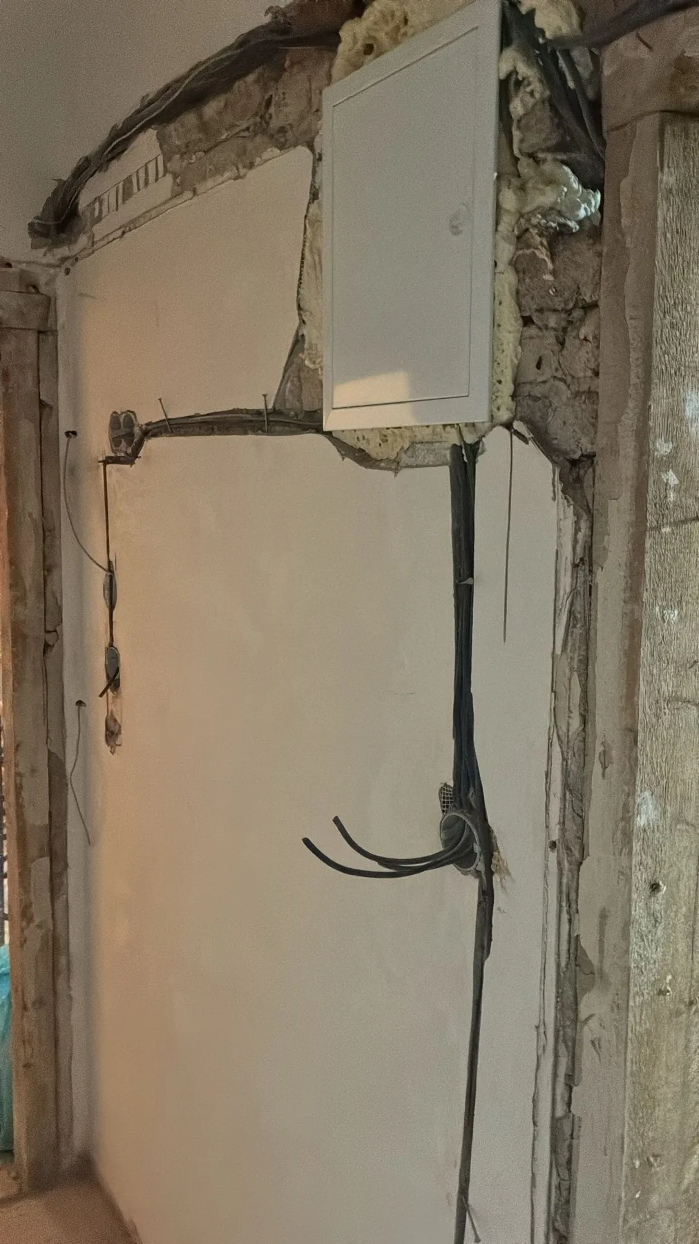 Kompletní elektroinstalace, Praha Radošovická – fotografie 48