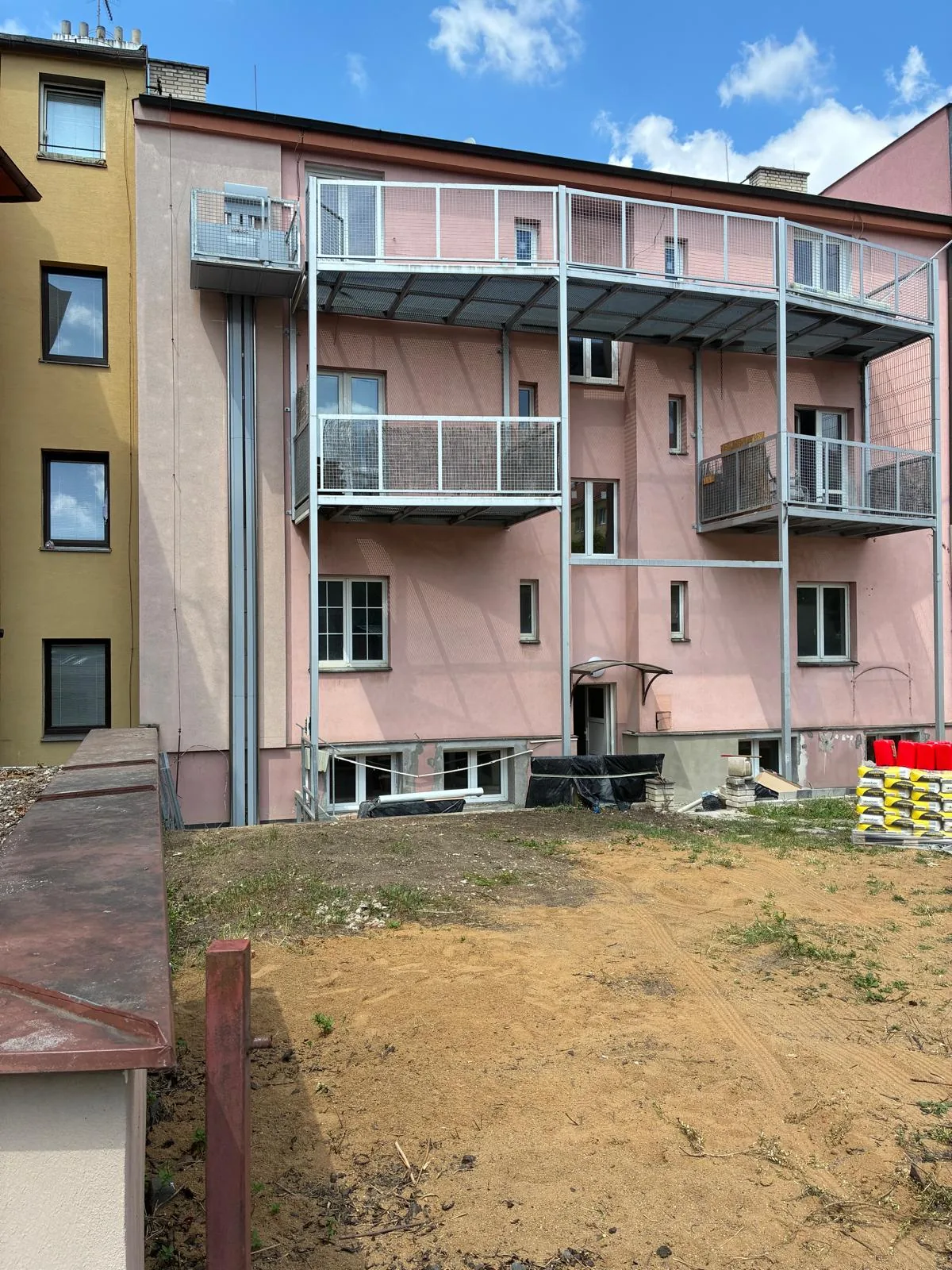 Stavební a dokončovací práce, Praha Radošovická – fotografie 29