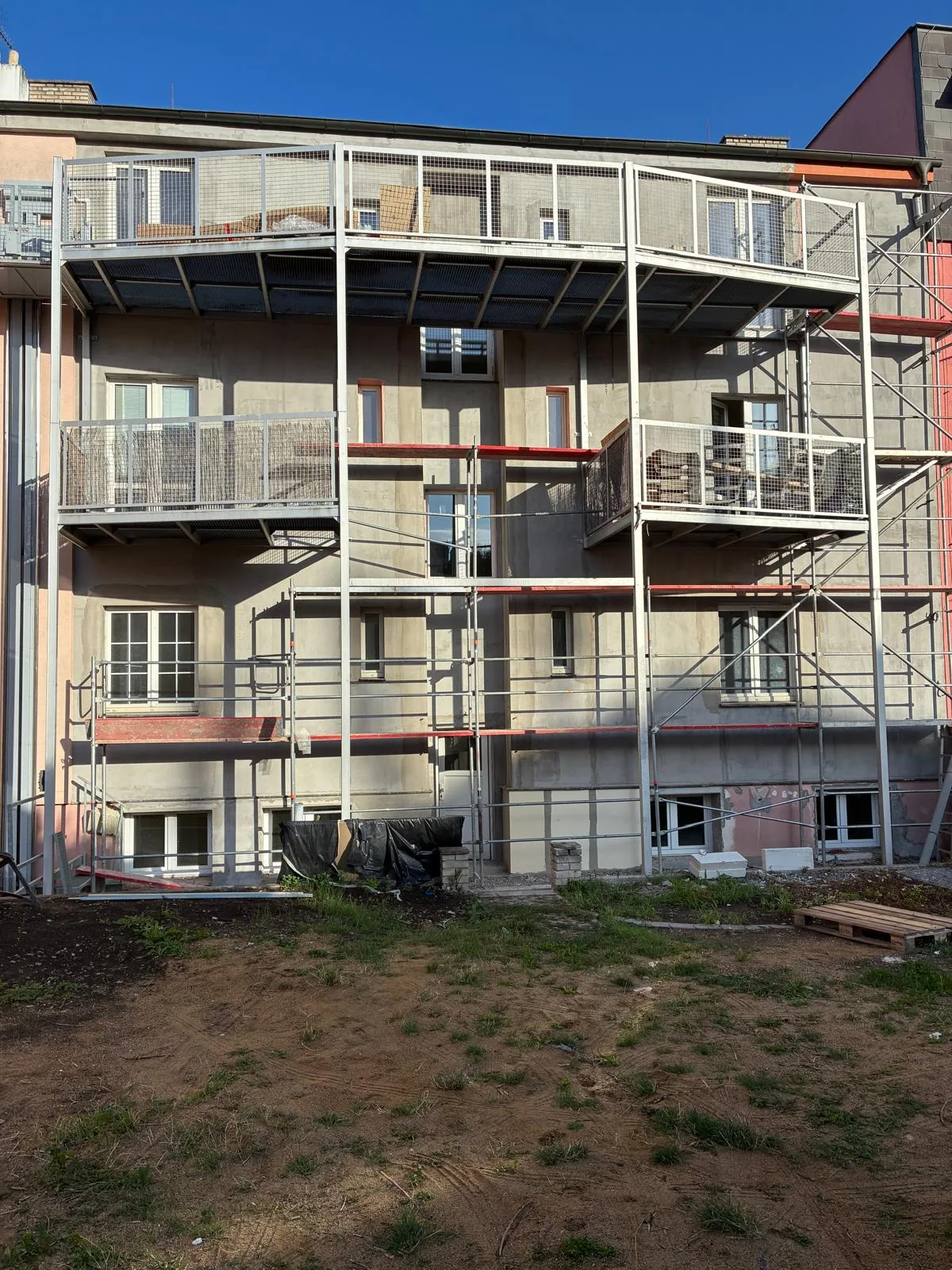 Stavební a dokončovací práce, Praha Radošovická – fotografie 33
