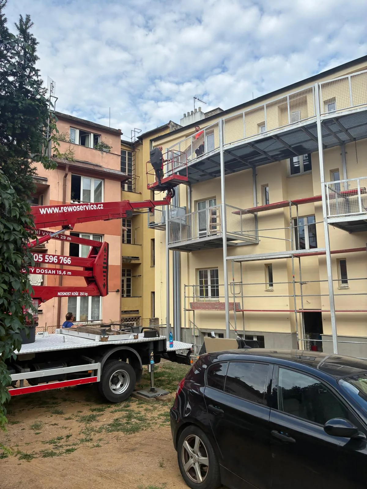 Stavební a dokončovací práce, Praha Radošovická – fotografie 34